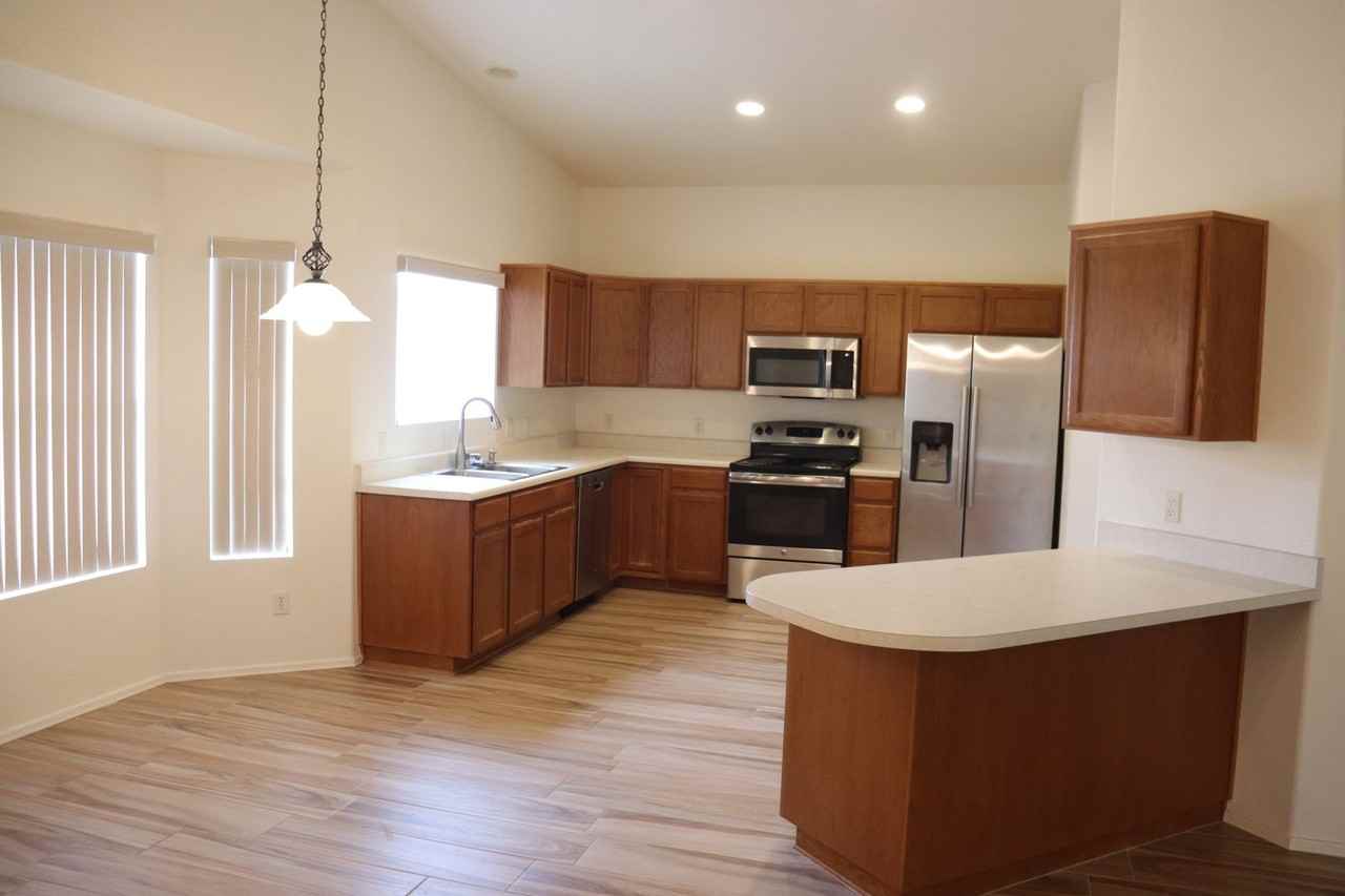 3788 Antequiera Dr - Photo 7 of 20