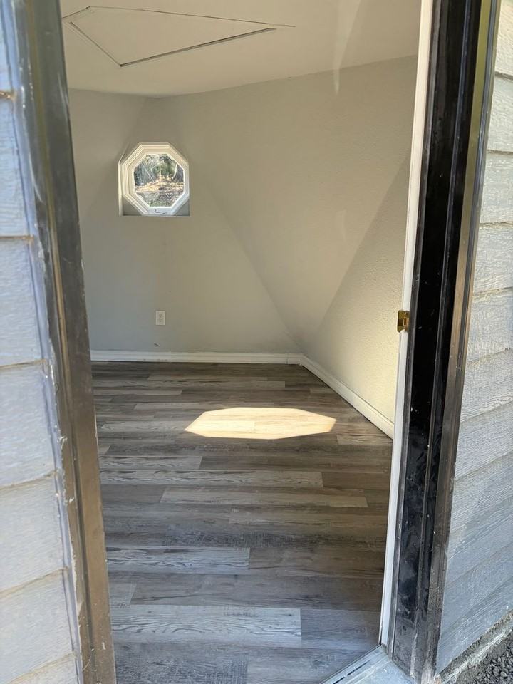 4240 Rodstol Ln Se - Photo 3 of 27