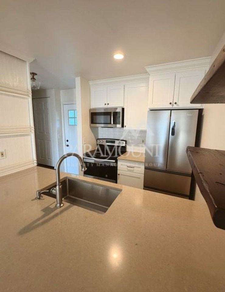 155 155 NE Myreboe St - 155 NE Myreboe St - Photo 4 of 16