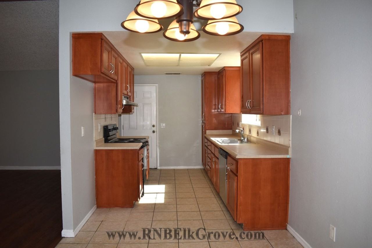 7572 El Terraza Dr - Photo 4 of 18