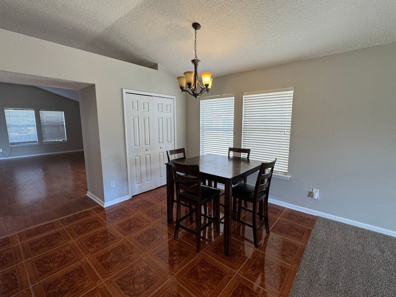 3382 Chapel Ct - Photo 7 of 19