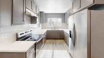 featured image of 1501 N Carruth Ave