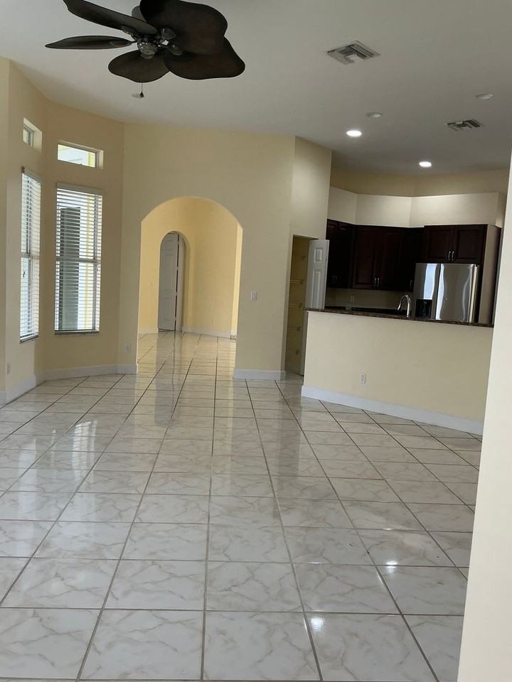 2849 Se Buccaneer Cir - Photo 7 of 28