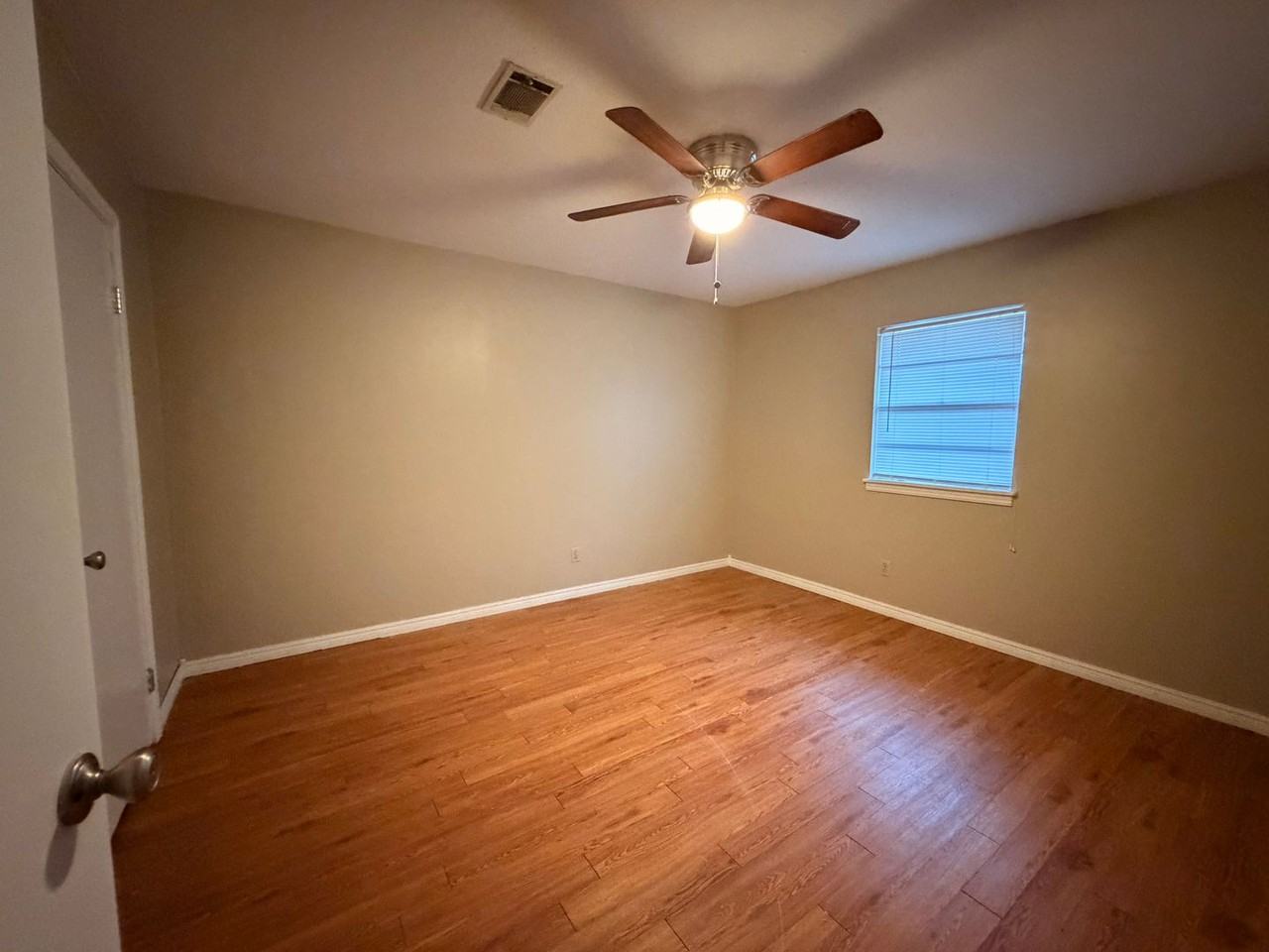 906 N Boston Ave - Photo 7 of 15