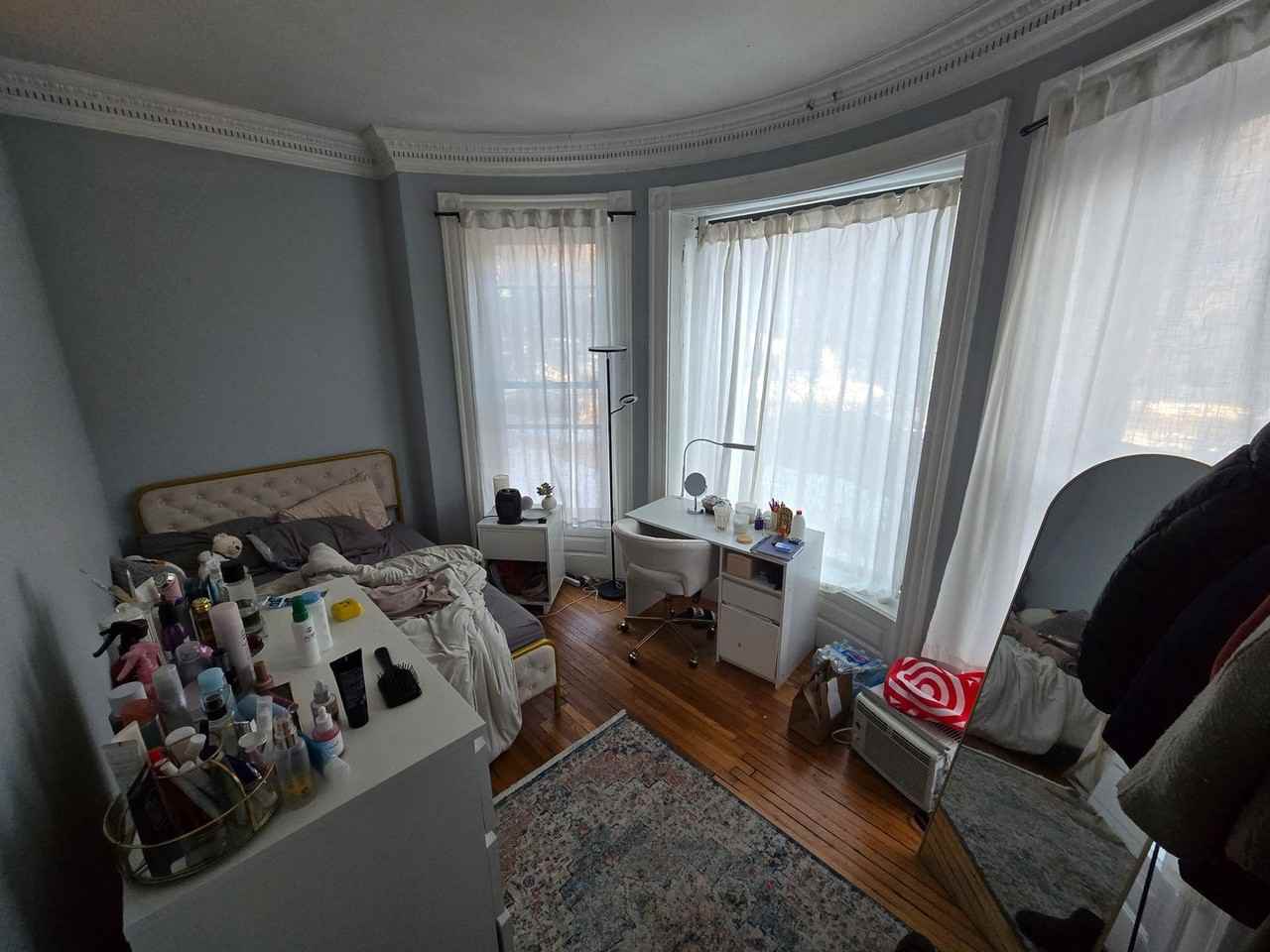 11 Bay State Rd - Photo 3 of 9