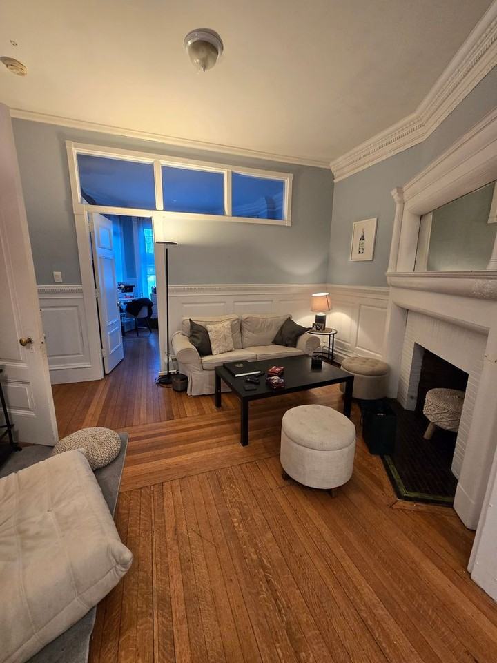 11 Bay State Rd - Photo 6 of 9