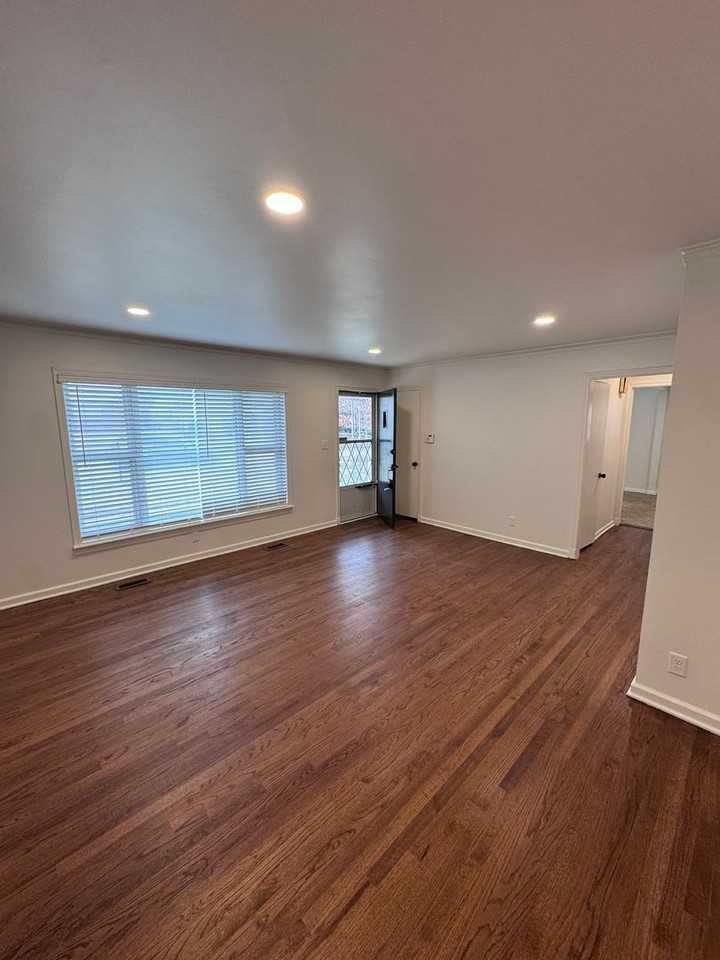 4130 E 22nd Pl - Photo 3 of 17