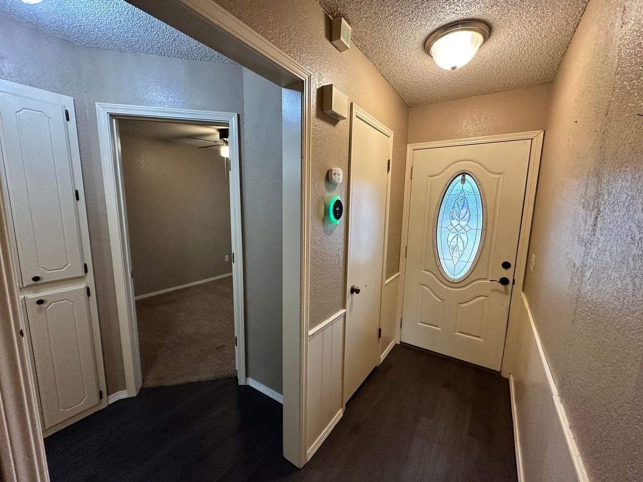 2221 Ne 8th St - Photo 3 of 33