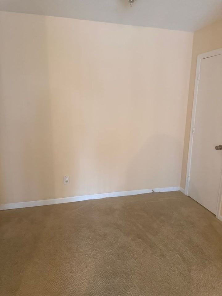 5627 Hornaday Rd - Photo 3 of 9