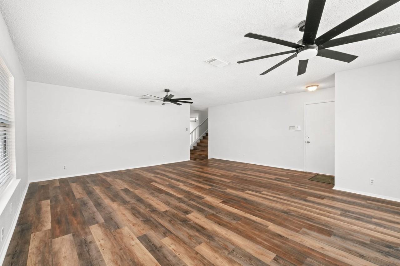 9546 Wicklow Dr - Photo 7 of 28