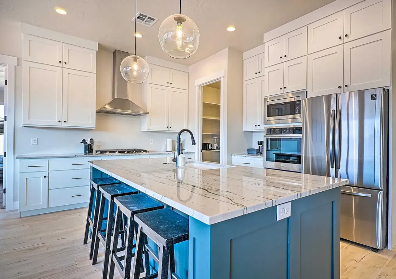 5189 W 2040 S - Photo 7 of 29