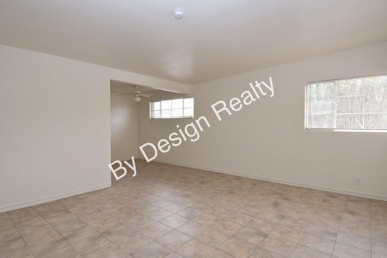 3549 E Water St - Photo 4 of 18