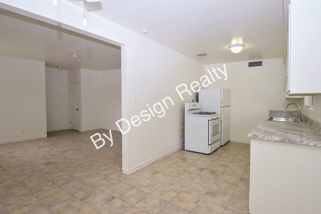 3549 E Water St - Photo 6 of 18