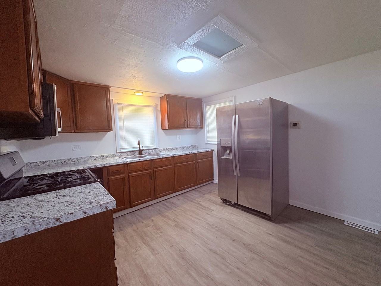 2944 N 58th St - Photo 3 of 13