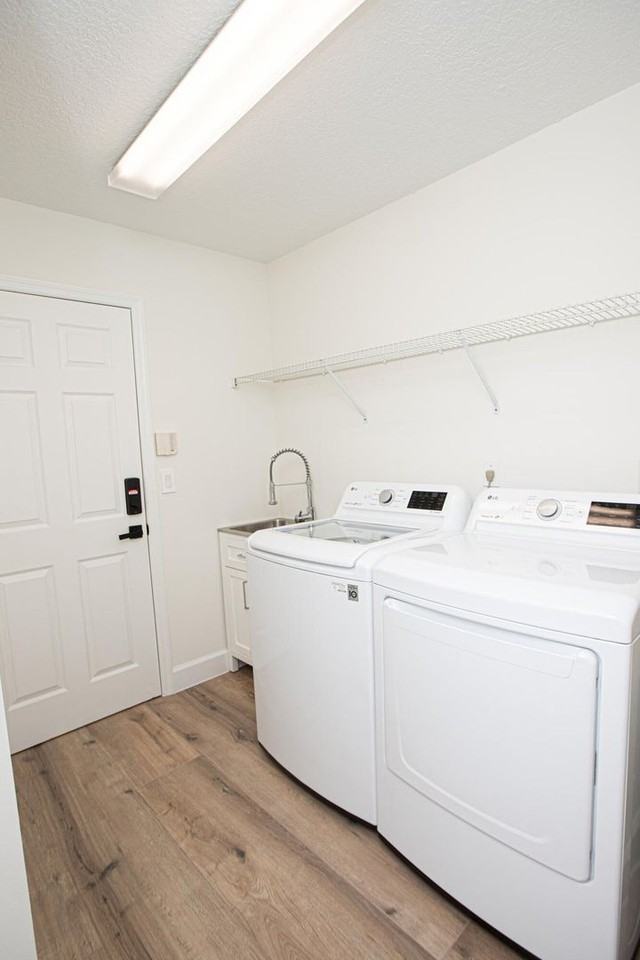 10881 La Salinas Cir #10881 - Photo 4 of 43