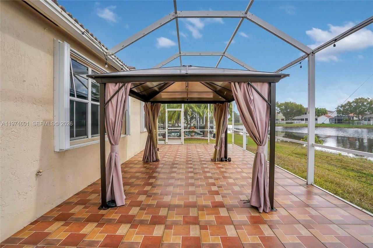 659 Vista Meadows Dr #659 - Photo 5 of 34