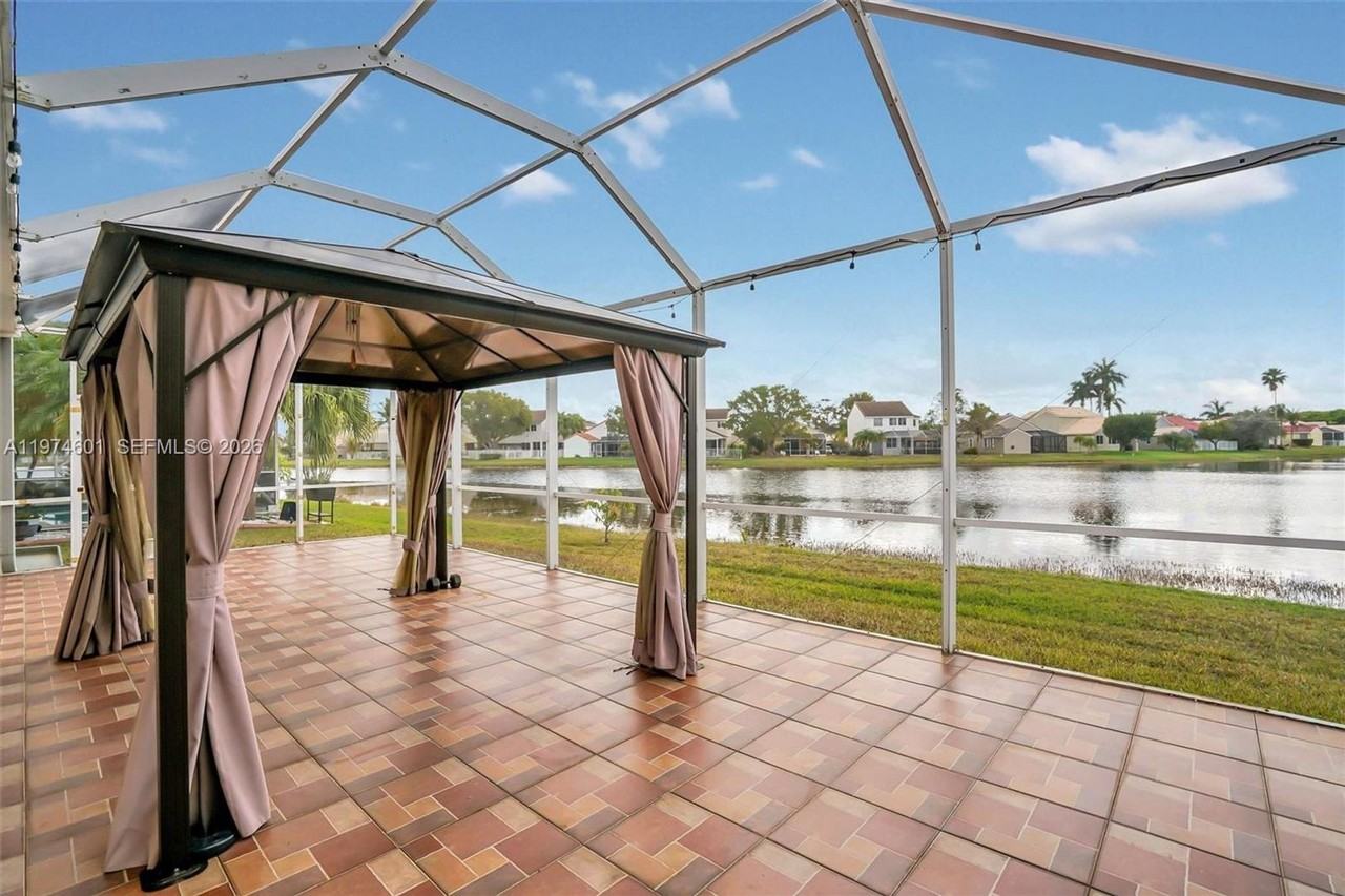 659 Vista Meadows Dr #659 - Photo 6 of 34