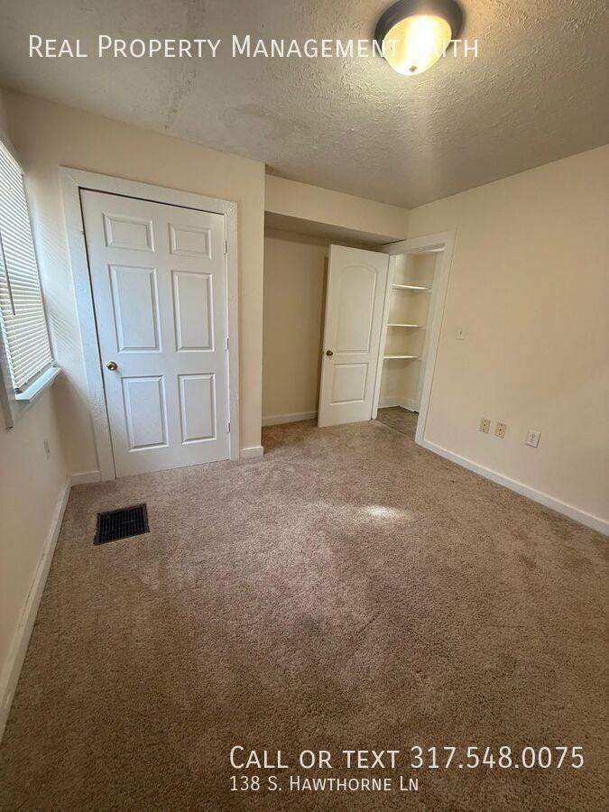 138 S Hawthorne Ln - Photo 7 of 18