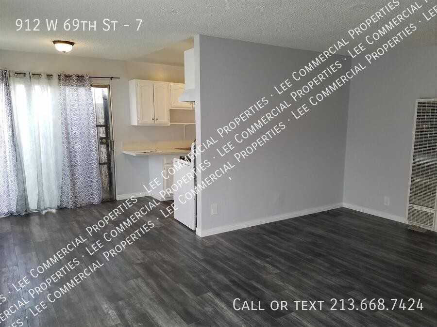 912 W 69th St #7 - Photo 3 of 10
