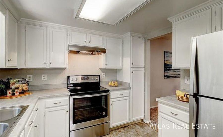 4386 S Blackhawk Way - Photo 7 of 17