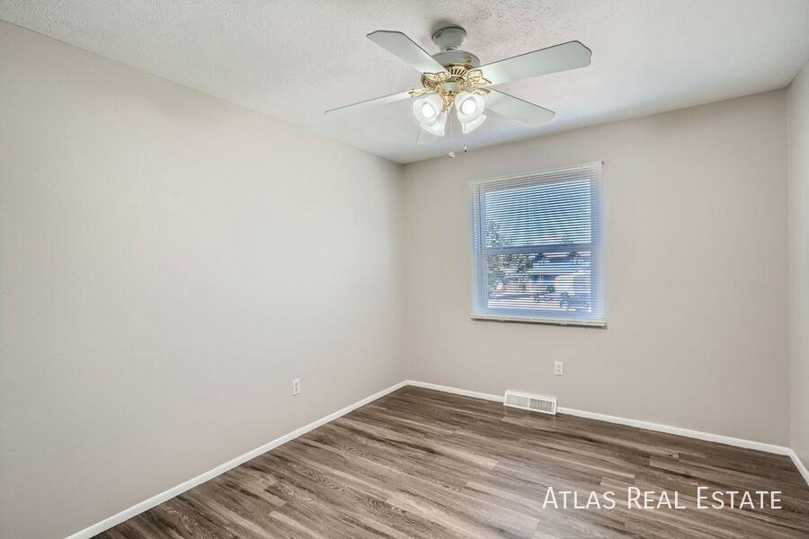 1966 S Olathe St - Photo 7 of 23