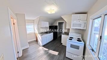 featured image of 402 4th St #2