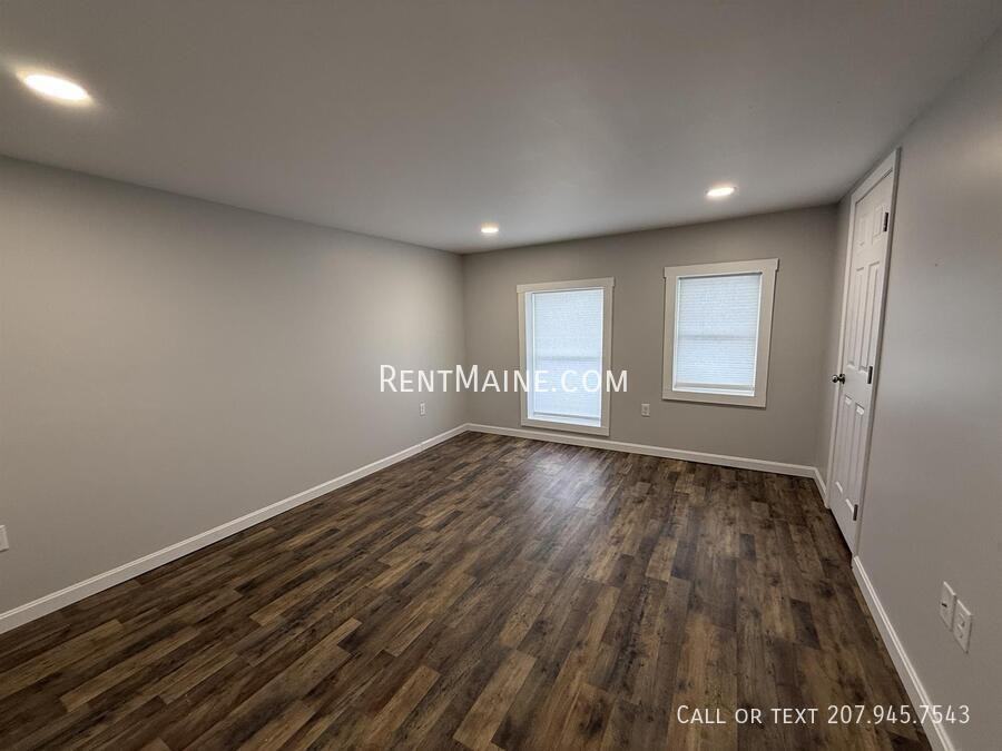 99 Pine St #B - Photo 6 of 9