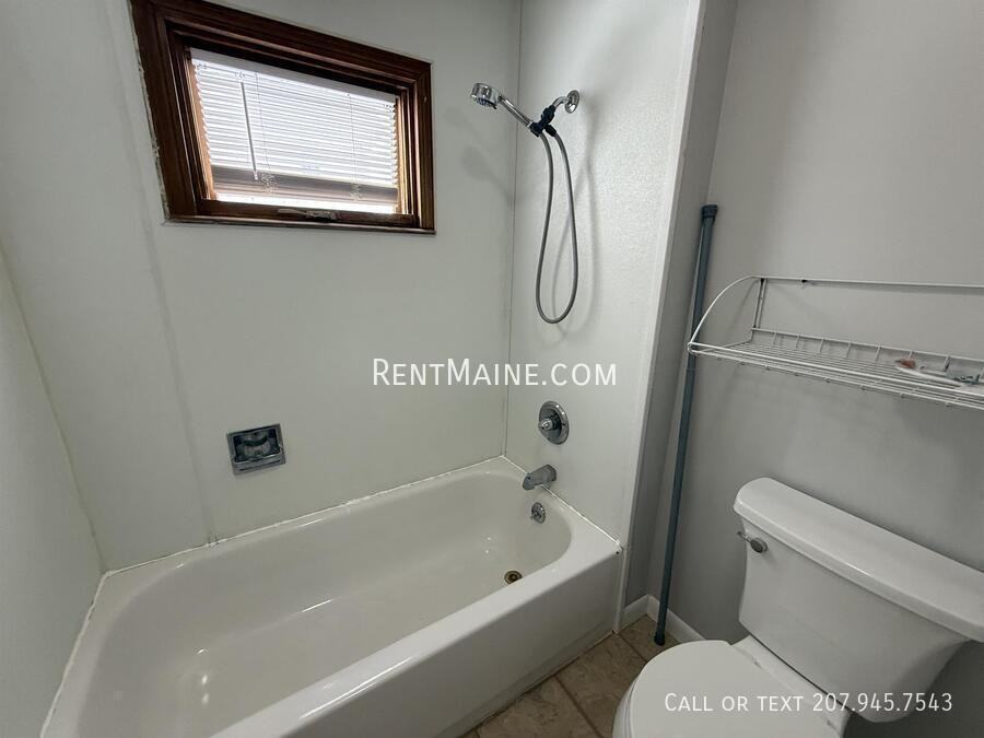 120 Center St #1 - Photo 6 of 9