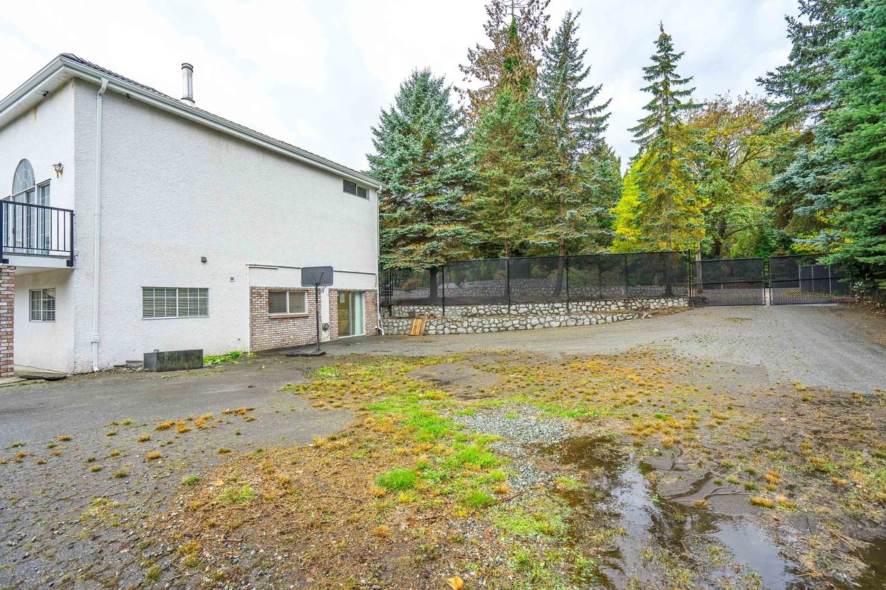 5880 268 St #BS2 - Photo 5 of 29