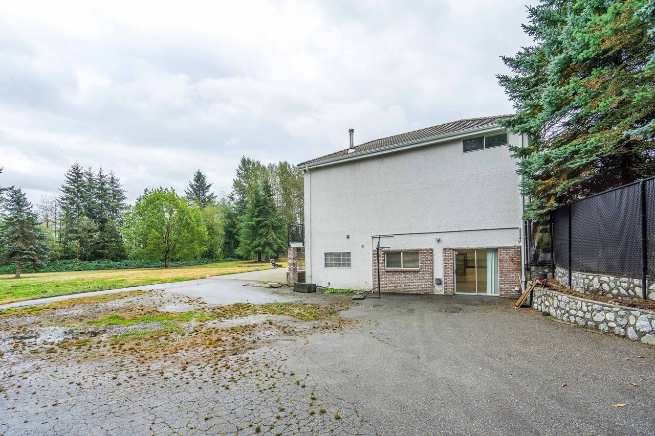 5880 268 St #BS2 - Photo 6 of 29