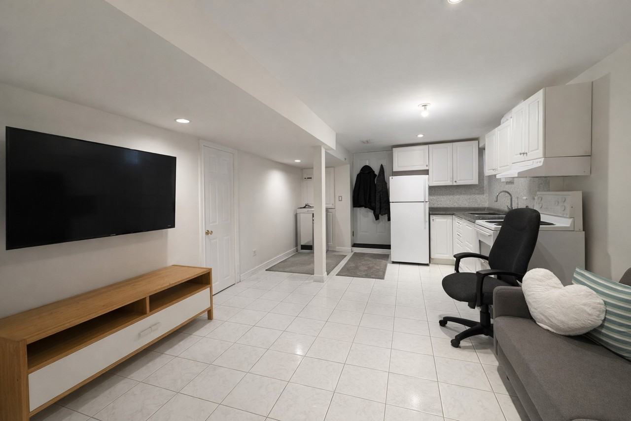 26 Rockvale Ave #BS - Photo 2 of 5