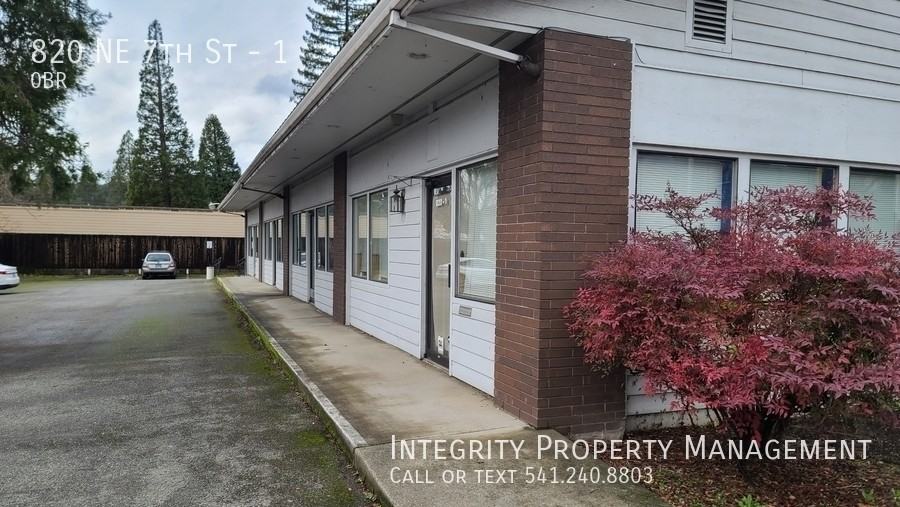 820 Ne 7th St #1 - Photo 2 of 20