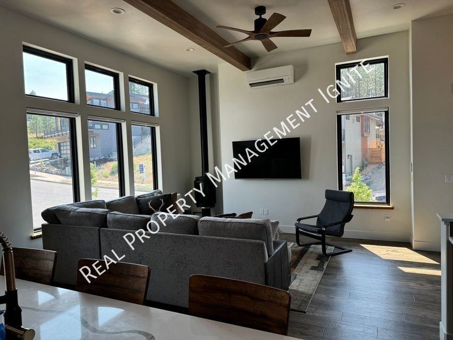 61145 Sw Beverly Way - Photo 5 of 21