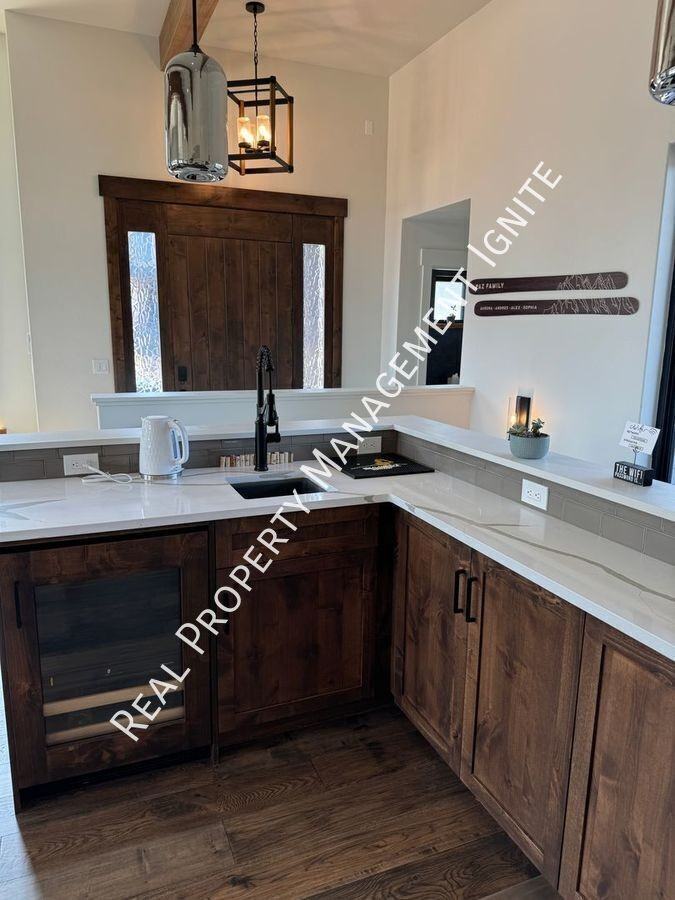 61145 Sw Beverly Way - Photo 7 of 21