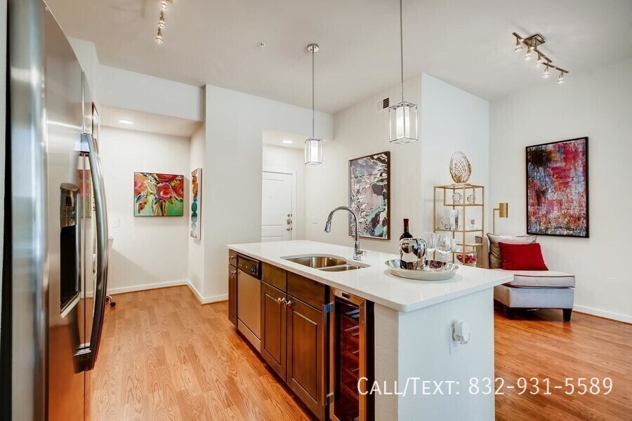 1235 Nasa Pkwy #CLR2 - Photo 4 of 16