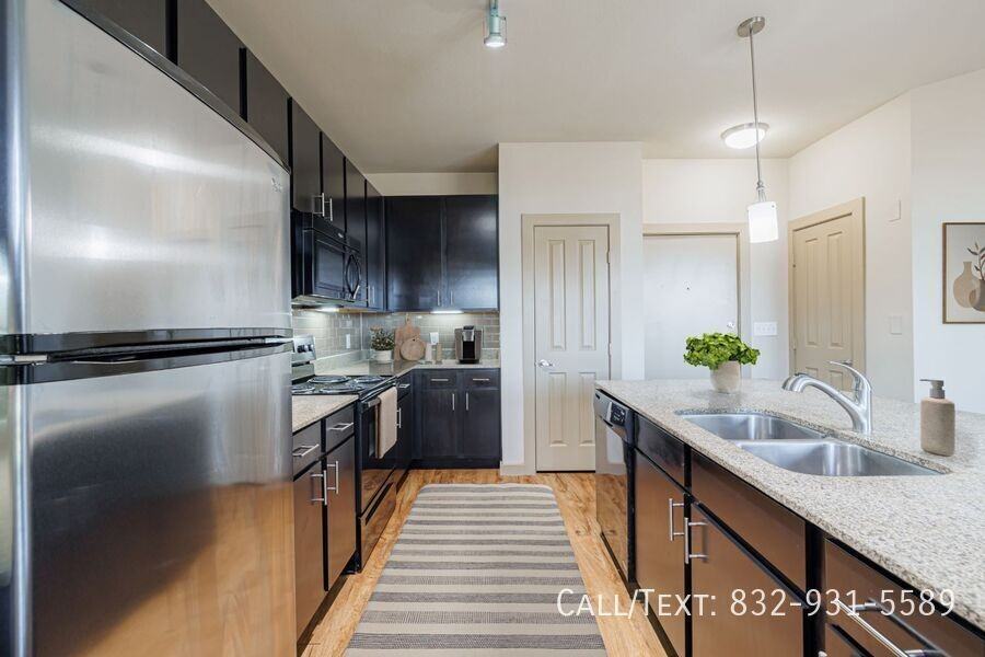 1562 N Westgreen Blvd #DW1