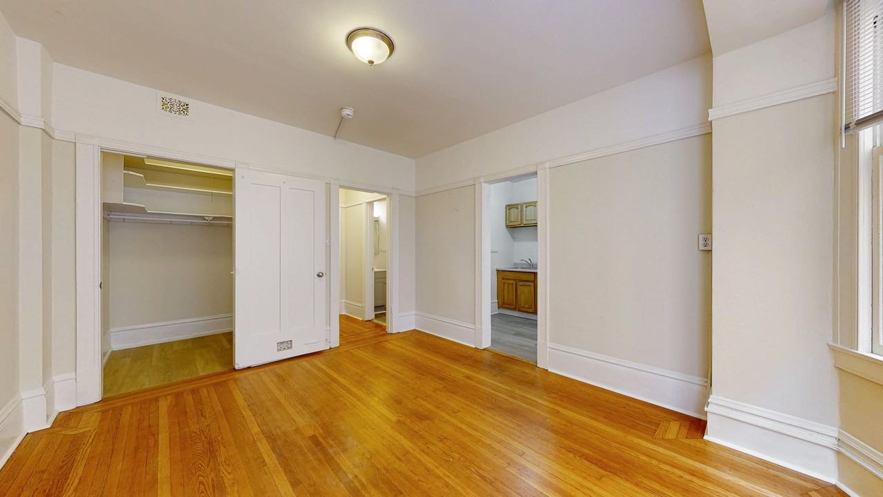 422 Ellis St #307 - Photo 7 of 10