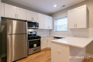 5426 S Ingleside Ave #3N - Photo 1 of 1