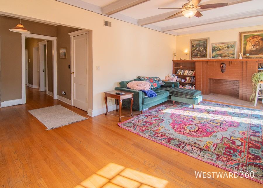 844 W Lakeside Pl #3E - Photo 4 of 15