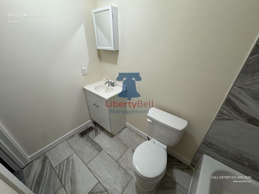 841 E Stafford St - Photo 7 of 11