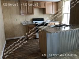 featured image of 725 Union St
