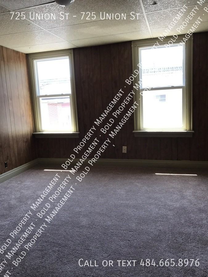 725 Union St #725UNIONST - Photo 4 of 7