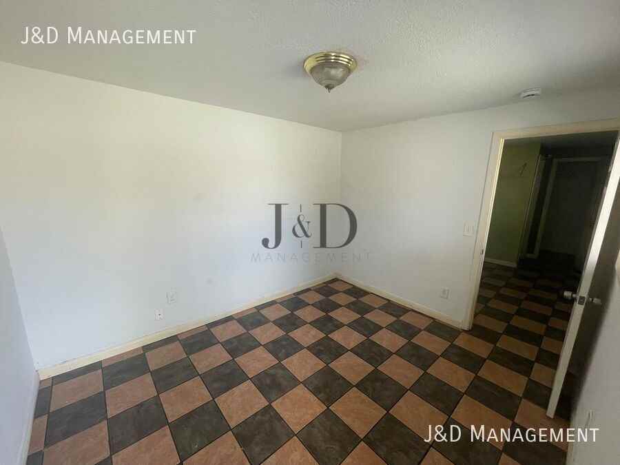 3224 K St #BACK - Photo 7 of 8