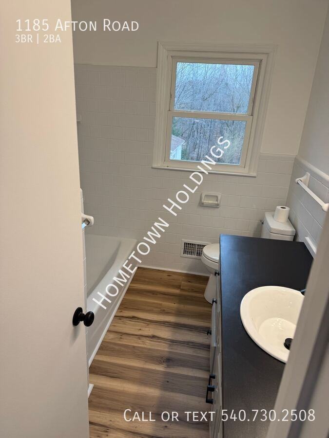 1185 Afton Rd - Photo 5 of 9