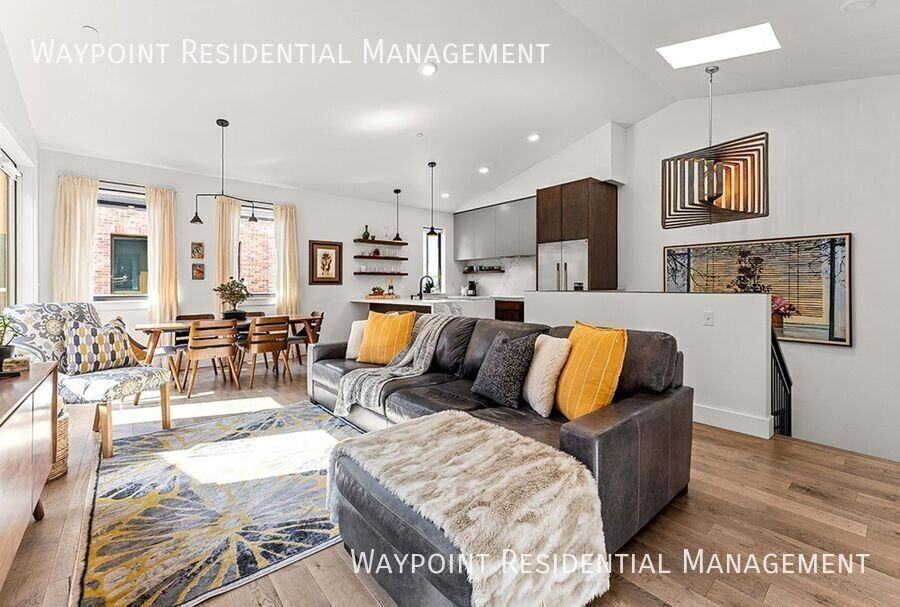 611 S 8th St #213 - Photo 3 of 31