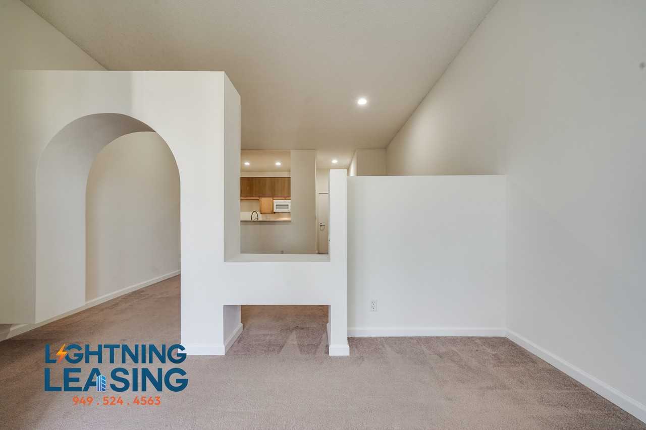 11226 Morrison St #218D - Photo 5 of 24