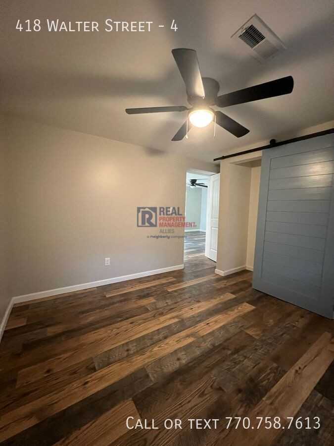 418 Walter St Nw #4 - Photo 6 of 8