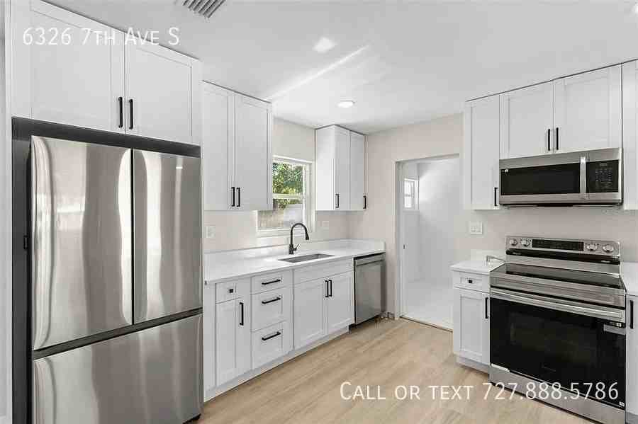 6326 7th Ave S - Photo 6 of 10