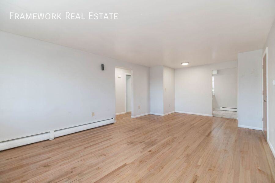 717 Oak St #4 - Photo 5 of 41