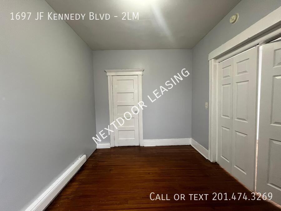 1697 Kennedy Blvd #2LM - Photo 4 of 7